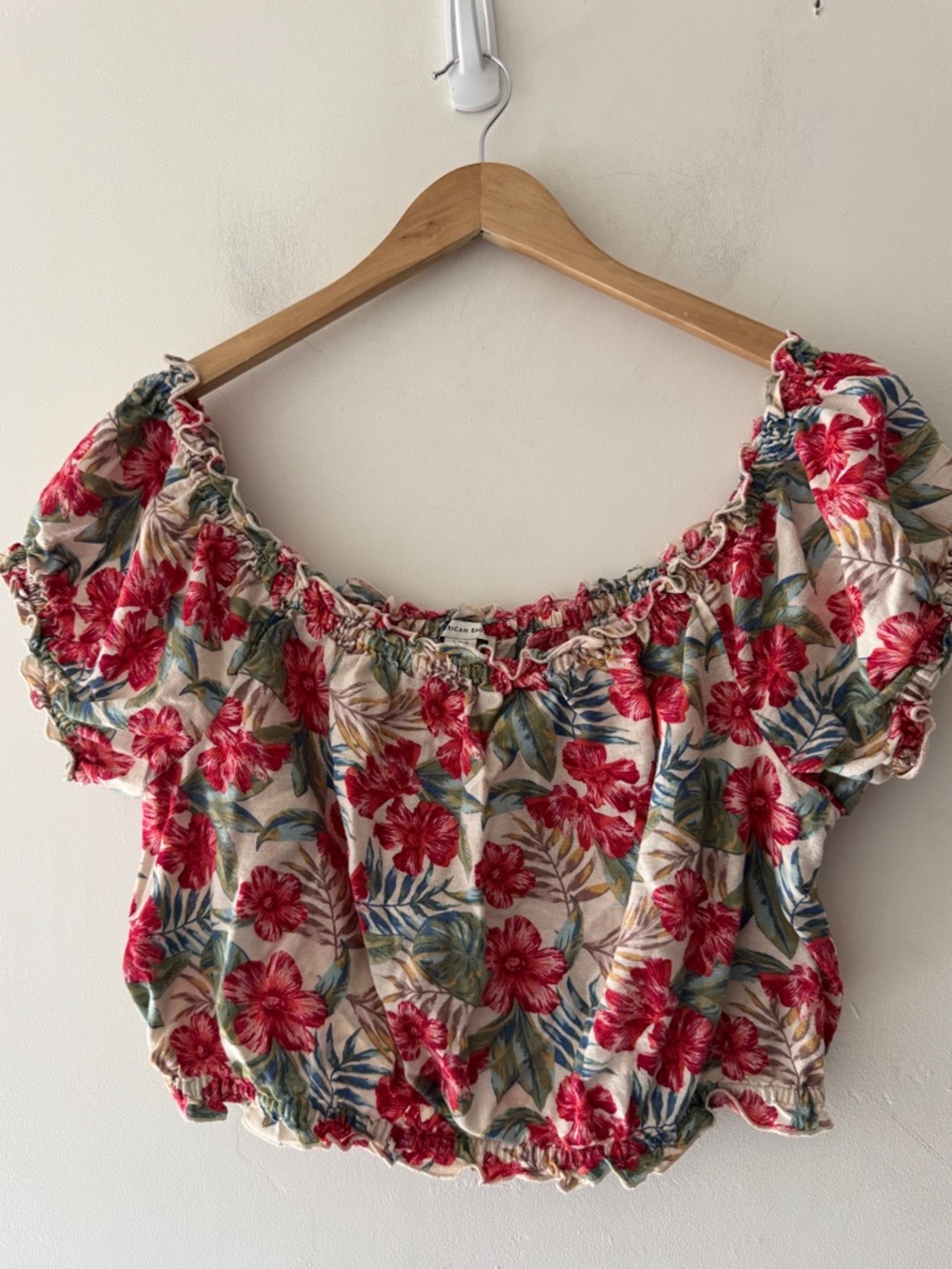American Eagle Floral Tropical Off The Shoulder Linen Top